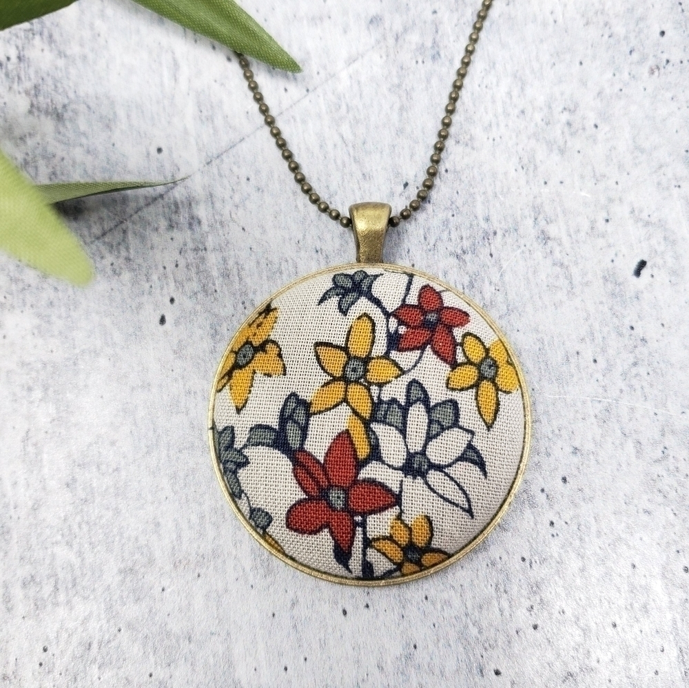 New Handmade | Floral Fabric Button Necklace